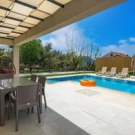 Otel Lina Oeluedeniz/fethiye
