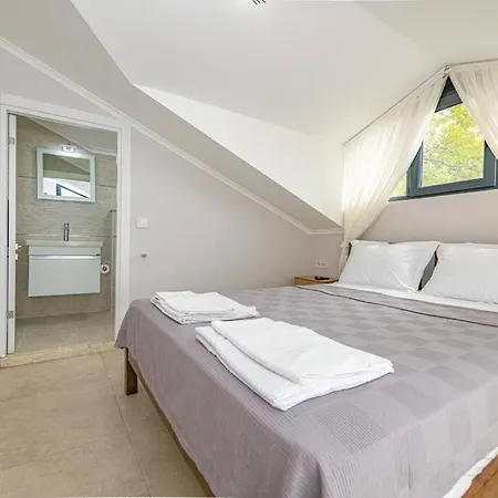 Otel Lina Oeluedeniz/fethiye 3*