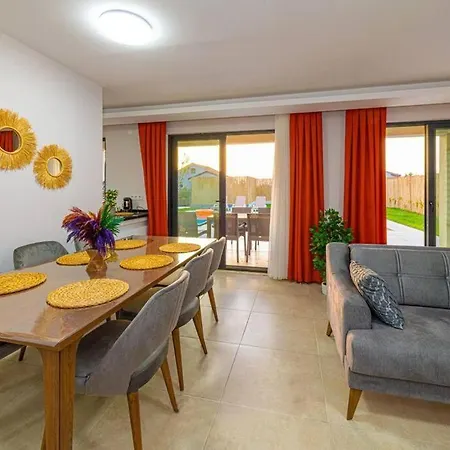 Otel Lina Oeluedeniz/fethiye